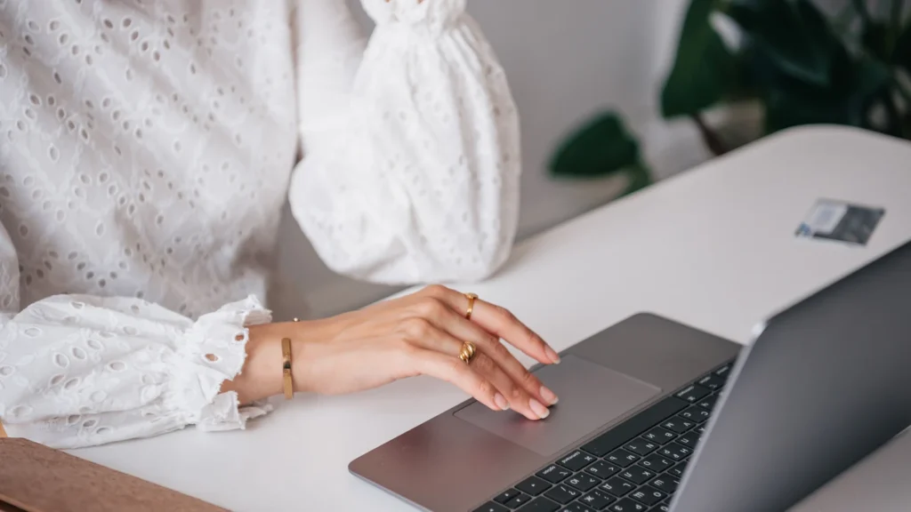 AI Human Support How Law Firms Are Building Hybrid Teams in 2026 2